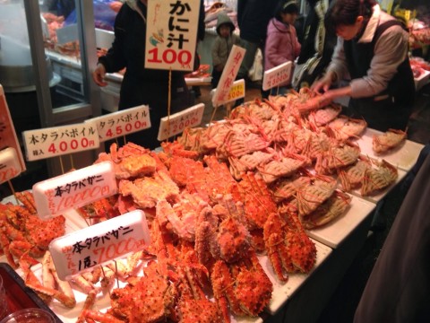 ¿Cangrejo en Nochevieja? ¿Salmón? (Nochevieja con los cangrejos de la familia Yukino.