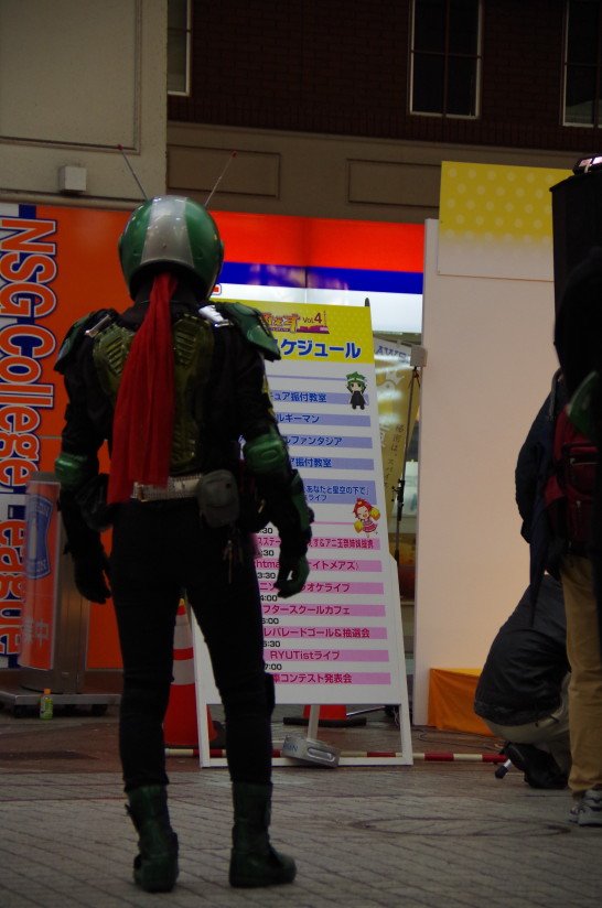 Mysterious masked rider who continues to protect the town is now running in Niigata.