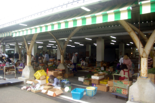 10_hakusan-market